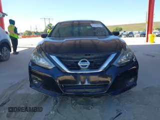 2018 Nissan Altima SV with VIN 1N4AL3APXJC297759, listed as a IAAI auction lot 41758613 with 77,527 mi miles and . Bid and sale history available at carsss.com. Image 13.