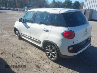 2014 FIAT 500L Trekking with VIN ZFBCFADH4EZ008478, listed as a IAAI auction lot 40806755 with 139,166 mi miles and . Bid and sale history available at DreamBid. Image 3.