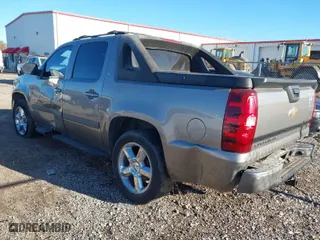 2007 Chevrolet Avalanche LT w/3LT with VIN 3GNFK123X7G232507, listed as a IAAI auction lot 41040026 with 278,168 mi miles. Bid and sale history available at carsss.com. Image 3.