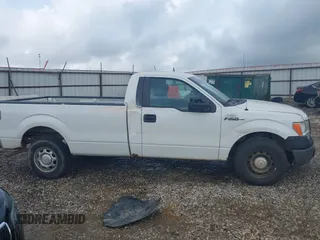 2013 Ford F-150 XL z VIN 1FTMF1CMXDKG28081, wystawiony jako IAAI lot #42404005 z przebiegiem 287 414 mil mil oraz . Historia ofert i sprzedaży dostępna na DreamBid. Obrazek 13.