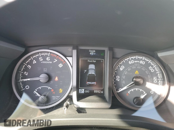 2023 Toyota Tacoma SR z VIN 3TMCZ5AN5PM647530, wystawiony jako Copart lot #54549125 z przebiegiem 8 992 mil mil oraz Szkoda całkowita • Salvage title. Historia ofert i sprzedaży dostępna na DreamBid. Obrazek 9.