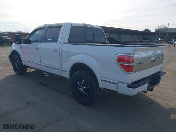 2010 Ford F-150 XL with VIN 1FTFW1CV7AFA88081, listed as a IAAI auction lot 41670931 with 117,032 mi miles. Bid and sale history available at carsss.com. Image 3.