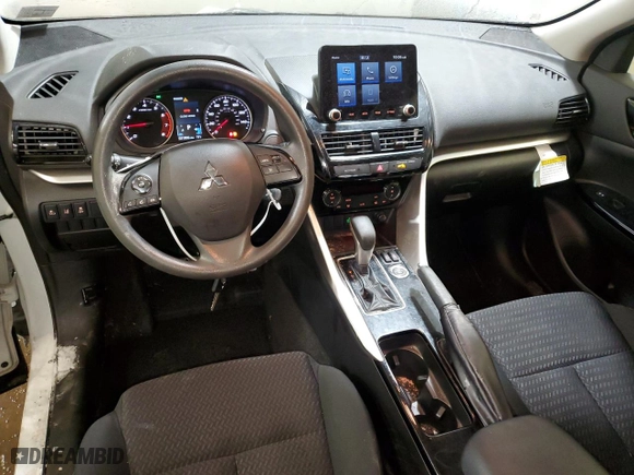 2022 Mitsubishi Eclipse Cross LE with VIN JA4ATVAA4NZ001262, listed as a Copart auction lot 46250715 with 31,800 mi miles and Salvage Title. Bid and sale history available at carsss.com. Image 8.