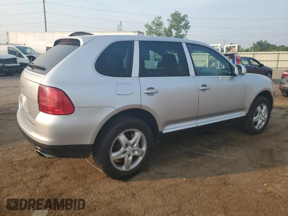 2004 Porsche Cayenne S z VIN WP1AB29P24LA66787, wystawiony jako Copart lot #59231435 z przebiegiem 52 815 mil mil oraz Czysty tytuł • Clean title. Historia ofert i sprzedaży dostępna na DreamBid. Obrazek 3.