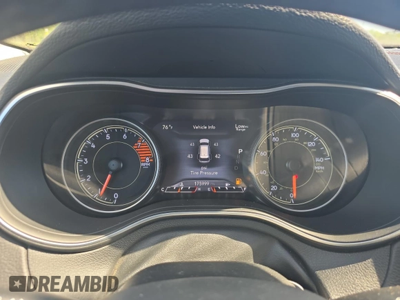 2019 Jeep Cherokee Trailhawk with VIN 1C4PJMBX0KD198278, listed as a Copart auction lot 55134705 with 175,999 mi miles and Clean Title. Bid and sale history available at DreamBid. Image 8.