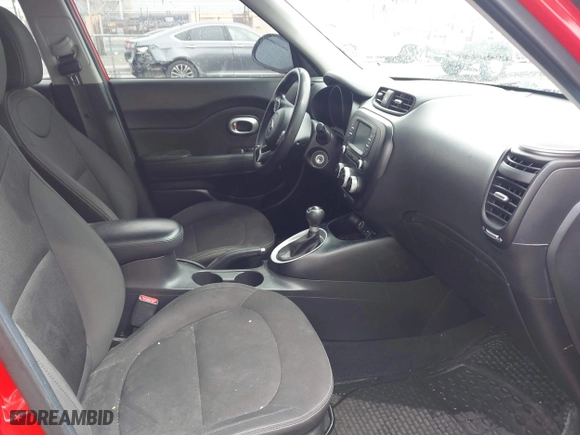 2019 Kia Soul with VIN KNDJN2A21K7025193, listed as a IAAI auction lot 41807788 with 100,193 mi miles. Bid and sale history available at carsss.com. Image 5.