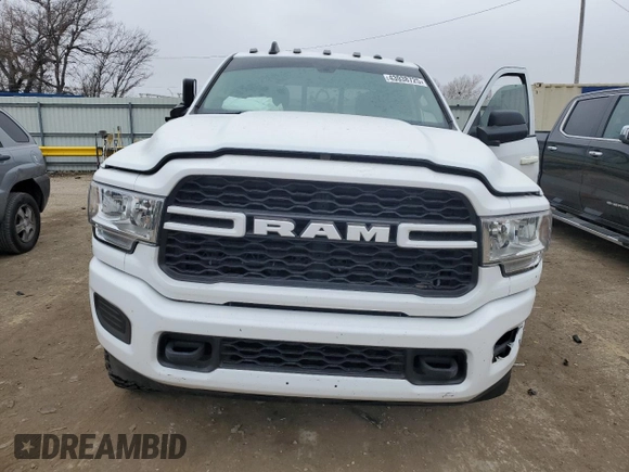 2019 Ram 2500 Tradesman with VIN 3C6UR5CL4KG640132, listed as a Copart auction lot 43938725 with 159,142 mi miles and Salvage Title. Bid and sale history available at carsss.com. Image 5.