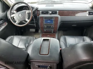 2008 GMC Yukon XL z VIN 1GKFK66858J243561, wystawiony jako Copart lot #50010235 z przebiegiem 152 837 mil mil oraz Szkoda całkowita • Salvage title. Historia ofert i sprzedaży dostępna na DreamBid. Obrazek 8.