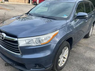 2014 Toyota Highlander LE z VIN 5TDZARFH5ES007181, wystawiony jako Copart lot #56413755 z przebiegiem 211 427 mil mil oraz Czysty tytuł • Clean title. Historia ofert i sprzedaży dostępna na DreamBid. Obrazek 2.