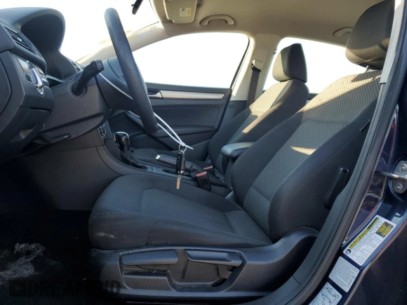 2015 Volkswagen Passat Limited Edition Edition z VIN 1VWAT7A38FC097398, wystawiony jako Copart lot #46146545 z przebiegiem 183 577 mil mil oraz Szkoda całkowita • Salvage title. Historia ofert i sprzedaży dostępna na DreamBid. Obrazek 7.