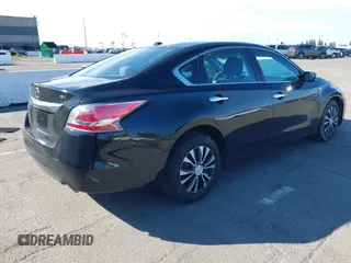 2015 Nissan Altima S with VIN 1N4AL3AP3FN883778, listed as a IAAI auction lot 41712670 with 119,456 mi miles and . Bid and sale history available at DreamBid. Image 4.