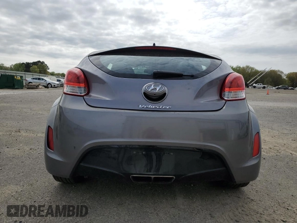 2016 Hyundai Veloster z VIN KMHTC6AD6GU263245, wystawiony jako Copart lot #51296685 z przebiegiem 132 889 mil mil oraz Szkoda całkowita • Salvage title. Historia ofert i sprzedaży dostępna na DreamBid. Obrazek 6.