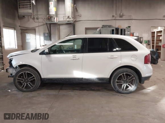 2013 Ford Edge SEL with VIN 2FMDK4JC0DBA09096, listed as a IAAI auction lot 41379060 with 181,469 mi miles. Bid and sale history available at carsss.com. Image 14.