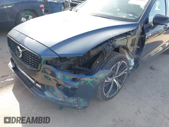 2024 Volvo S60 Core Dark Theme with VIN 7JRL12TKXRG295195, listed as a IAAI auction lot 42616001 with 37,540 mi miles and . Bid and sale history available at DreamBid. Image 6.