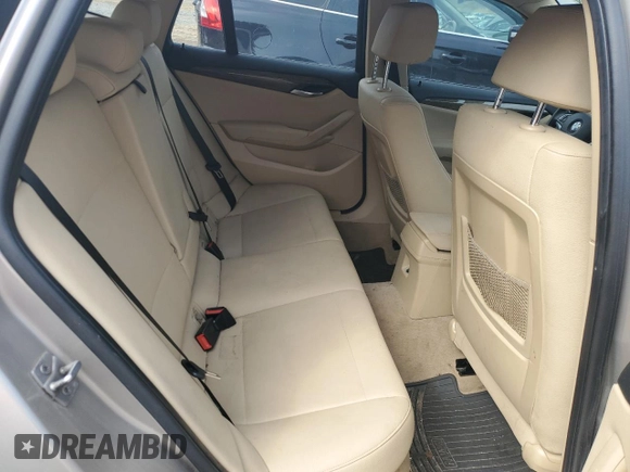 2014 BMW X1 xDrive28i with VIN WBAVL1C50EVY16286, listed as a Copart auction lot 52861275 with 139,283 mi miles and Clean Title. Bid and sale history available at carsss.com. Image 10.