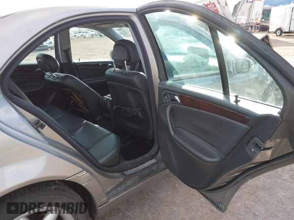 2004 Mercedes-Benz C 240 with VIN WDBRF81J04F505744, listed as a IAAI auction lot 40868341 with 155,854 mi miles and . Bid and sale history available at DreamBid. Image 8.