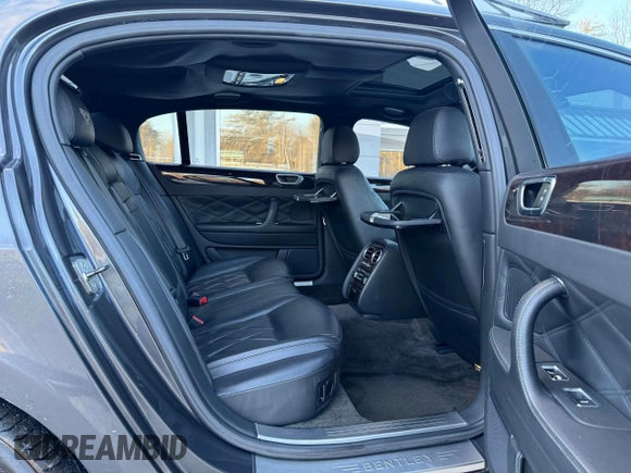 2008 Bentley Flying Spur with VIN SCBBR93W48C052621, listed as a Copart auction lot 44804635 with 142,600 mi miles and Clean Title. Bid and sale history available at DreamBid. Image 6.