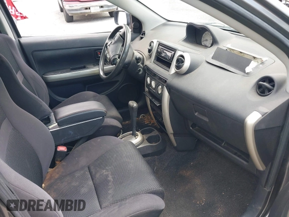 2004 Scion xA z VIN JTKKT624840054017, wystawiony jako IAAI lot #42255268 z przebiegiem 182 913 mil mil oraz . Historia ofert i sprzedaży dostępna na DreamBid. Obrazek 5.