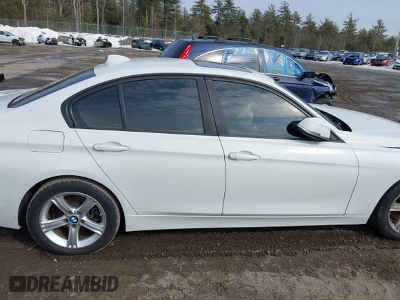 2014 BMW 3 Series 320i xDrive с VIN WBA3C3C56EP661301, выставлен на аукционе IAAI как лот 41673054 с пробегом 78 741 миль миль и . История ставок и продаж доступна на DreamBid. Изображение 13.