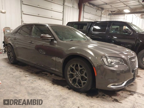 2015 Chrysler 300 with VIN 2C3CCAGG2FH892368, listed as a IAAI auction lot 41081072 with 111,892 mi miles. Bid and sale history available at carsss.com. Image 1.