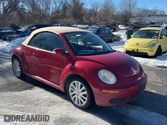 2009 Volkswagen Beetle S z VIN 3VWRF31Y29M401892, wystawiony jako Copart lot #89337485 z przebiegiem 136 394 mil mil oraz Czysty tytuł • Clean title. Historia ofert i sprzedaży dostępna na DreamBid. Obrazek 1.