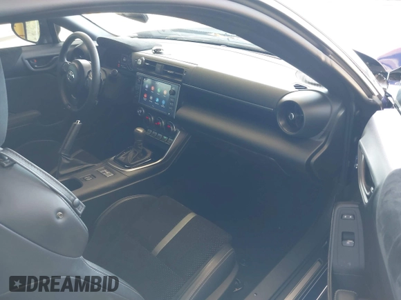 2022 Toyota 86 Premium with VIN JF1ZNBF1XN8754610, listed as a IAAI auction lot 42161630 with 18,277 mi miles and . Bid and sale history available at DreamBid. Image 5.