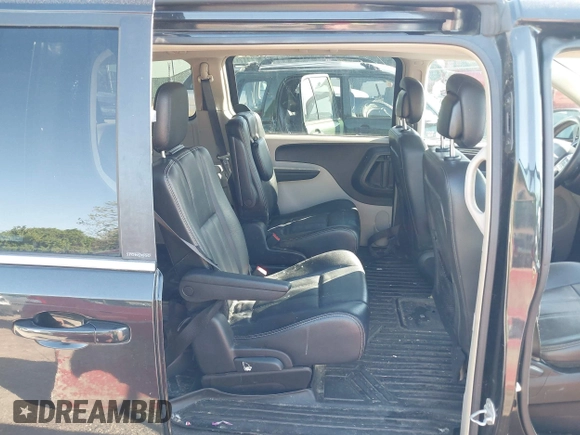 2013 Chrysler Town & Country Touring with VIN 2C4RC1BG3DR759137, listed as a IAAI auction lot 42138138 with 196,397 mi miles. Bid and sale history available at carsss.com. Image 8.