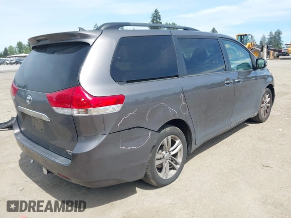 2013 Toyota Sienna XLE with VIN 5TDDK3DC0DS053480, listed as a IAAI auction lot 42207803 with Not Provided miles and . Bid and sale history available at DreamBid. Image 4.