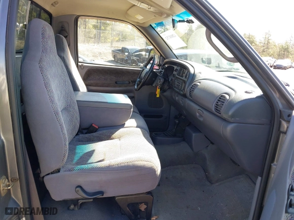 2001 Dodge Ram 1500 with VIN 1B7HF16ZX1S332207, listed as a IAAI auction lot 42018752 with 46,964 mi miles. Bid and sale history available at carsss.com. Image 5.