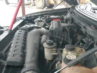 2005 Ford F-150 XLT с VIN 1FTPW12535FA65702, выставлен на аукционе IAAI как лот 43547241 с пробегом Не указан миль и . История ставок и продаж доступна на DreamBid. Изображение 12.