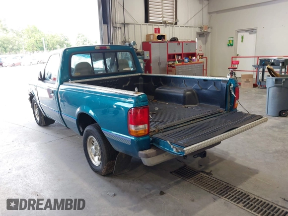 1995 Ford Ranger Splash z VIN 1FTCR10A8SUC00962, wystawiony jako IAAI lot #42594840 z przebiegiem 173 290 mil mil oraz . Historia ofert i sprzedaży dostępna na DreamBid. Obrazek 3.