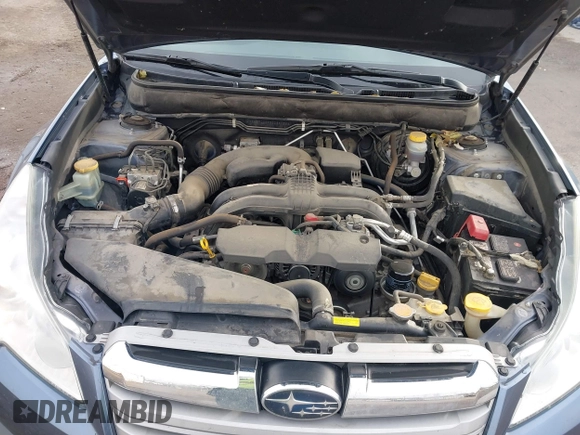 2014 Subaru Outback 2.5i Premium with VIN 4S4BRCCC0E3258106, listed as a IAAI auction lot 41151640 with 87,089 mi miles. Bid and sale history available at carsss.com. Image 10.
