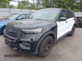 2021 Ford Police Interceptor Utility z VIN 1FM5K8AB7MGA43175, wystawiony jako IAAI lot #42322326 z przebiegiem Nie podano mil oraz . Historia ofert i sprzedaży dostępna na DreamBid. Obrazek 18.