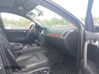 2011 Audi Q7 Prestige with VIN WA1VMAFEXBD004940, listed as a IAAI auction lot 42399343 with 159,803 mi miles and . Bid and sale history available at DreamBid. Image 5.