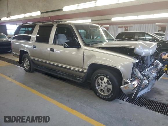 1999 Chevrolet Suburban with VIN 1GNEC16R8XJ543701, listed as a Copart auction lot 84322714 with 211,491 mi miles and Salvage Title. Bid and sale history available at carsss.com. Image 4.