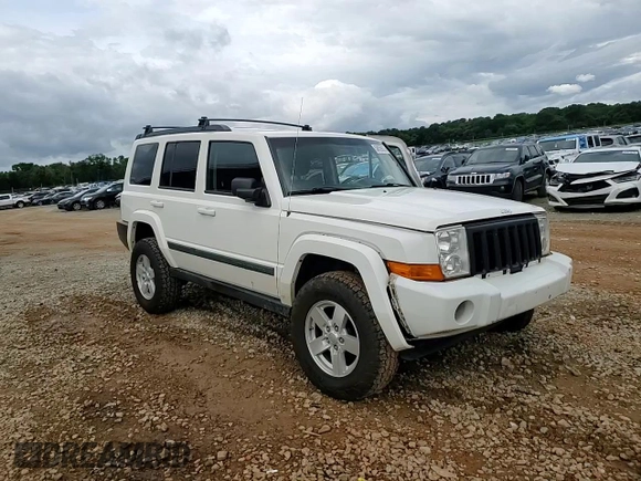 2008 Jeep Commander Sport with VIN 1J8HH48K68C115276, listed as a Copart auction lot 58859035 with 177,233 mi miles and Salvage title. Bid and sale history available at DreamBid. Image 15.