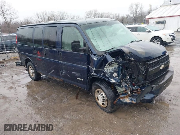 2006 Chevrolet Express Passenger z VIN 1GAHG35U361153432, wystawiony jako IAAI lot #41593860 z przebiegiem 160 774 mil mil oraz . Historia ofert i sprzedaży dostępna na DreamBid. Obrazek 1.