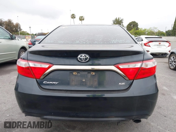 2015 Toyota Camry XLE with VIN 4T1BF1FK7FU034357, listed as a IAAI auction lot 42164943 with 119,294 mi miles and . Bid and sale history available at DreamBid. Image 16.