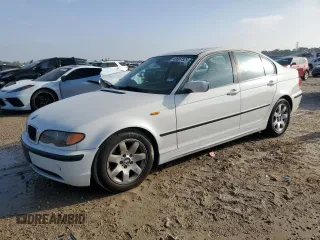 2004 BMW 3 Series 325i z VIN WBAET37434NJ45417, wystawiony jako Copart lot #49007325 z przebiegiem 126 556 mil mil oraz Szkody całkowita. Historia ofert i sprzedaży dostępna na DreamBid. Obrazek 1.