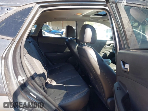 2020 Hyundai Kona Limited with VIN KM8K3CA52LU486346, listed as a IAAI auction lot 40313683 with 30,116 mi miles. Bid and sale history available at carsss.com. Image 8.
