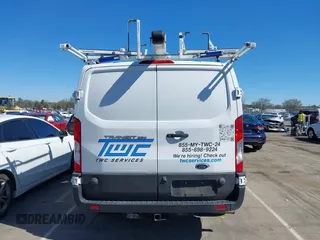 2020 Ford Transit Cargo z VIN 1FTBR1Y84LKB79621, wystawiony jako IAAI lot #41802213 z przebiegiem 89 167 mil mil oraz . Historia ofert i sprzedaży dostępna na DreamBid. Obrazek 16.