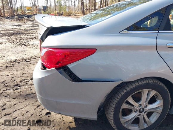 2011 Hyundai Sonata Limited with VIN 5NPEC4ABXBH300848, listed as a IAAI auction lot 41573138 with 184,774 mi miles and . Bid and sale history available at carsss.com. Image 13.
