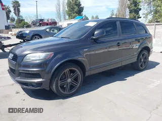 2012 Audi Q7 3.0T S line with VIN WA1DGAFEXCD009172, listed as a IAAI auction lot 42029533 with 105,815 mi miles. Bid and sale history available at carsss.com. Image 2.