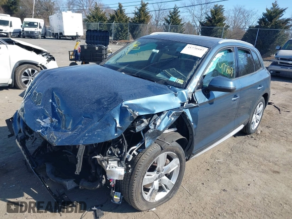 2018 Audi Q5 Premium with VIN WA1ANAFY3J2010479, listed as a IAAI auction lot 41770107 with 52,997 mi miles. Bid and sale history available at carsss.com. Image 2.