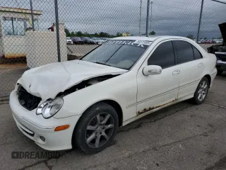 2007 Mercedes-Benz C 280 Luxury z VIN WDBRF92H17F936423, wystawiony jako Copart lot #56572005 z przebiegiem 210 518 mil mil oraz Szkoda całkowita • Salvage title. Historia ofert i sprzedaży dostępna na DreamBid. Obrazek 1.