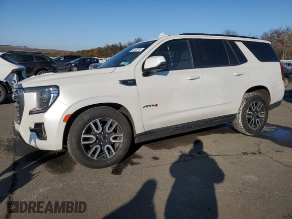 2021 GMC Yukon AT4 with VIN 1GKS2CKD4MR206593, listed as a Copart auction lot 42100765 with 75,930 mi miles and Salvage Title. Bid and sale history available at carsss.com. Image 1.