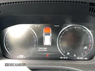 2020 Volvo XC60 Momentum с VIN YV4A22RK1L1411921, выставлен на аукционе Copart как лот 57800965 с пробегом 67 869 миль миль и Списание • Salvage title. История ставок и продаж доступна на DreamBid. Изображение 9.