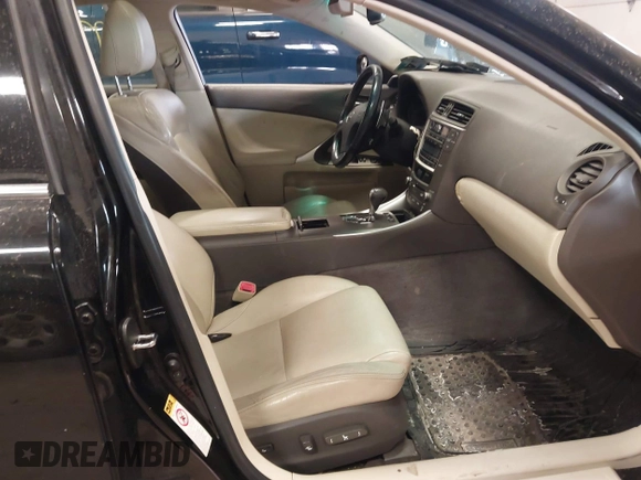 2009 Lexus IS with VIN JTHCK262395035562, listed as a IAAI auction lot 41791619 with 215,076 mi miles. Bid and sale history available at carsss.com. Image 5.