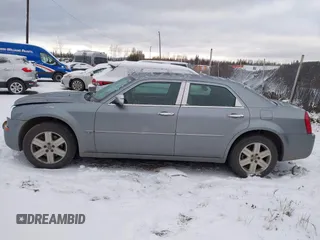 2006 Chrysler 300 C with VIN 2C3KK63H66H382504, listed as a IAAI auction lot 40599570 with 161,754 mi miles. Bid and sale history available at carsss.com. Image 14.
