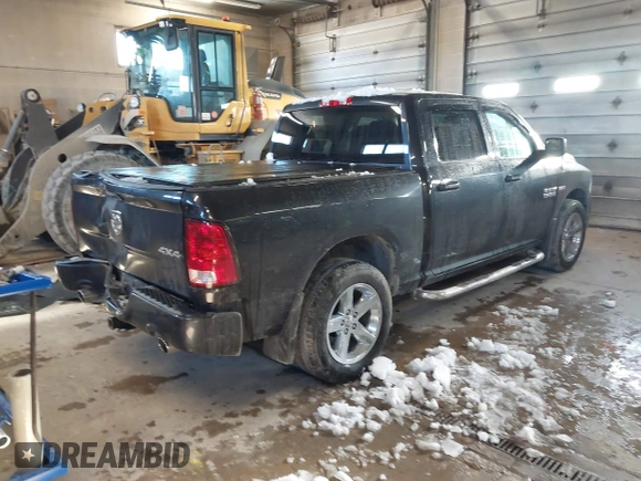 2014 Ram 1500 Express z VIN 1C6RR7KT7ES178021, wystawiony jako IAAI lot #41866157 z przebiegiem 74 301 mil mil oraz . Historia ofert i sprzedaży dostępna na DreamBid. Obrazek 4.